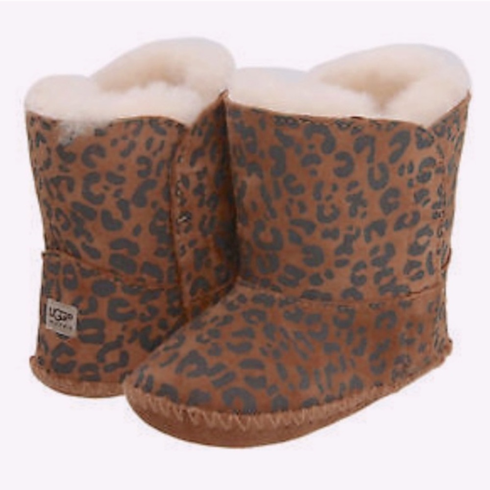 Ugg Infant Boot size 2/3